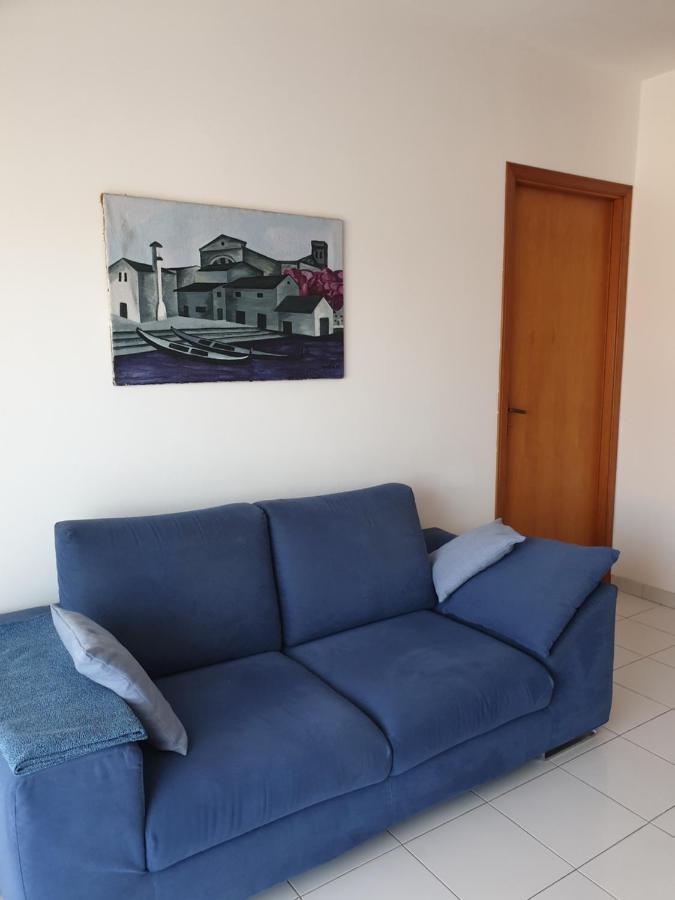 Baia Alcantara Apartments Giardini Naxos Bagian luar foto
